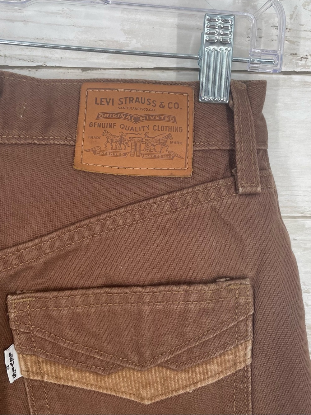 Levi's Premium 70s High Flare Jeans Rich Brown High Rise Size 24 Accent Pockets - Picture 4 of 10